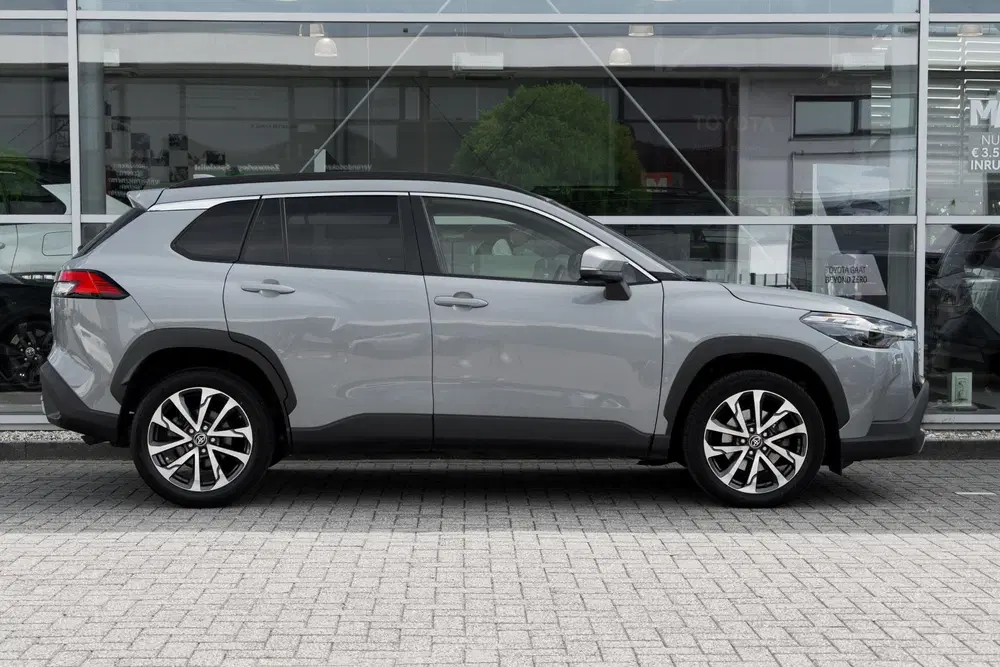 Toyota Corolla Cross Hybrid 140 Business Plus uit 2024, foto 3