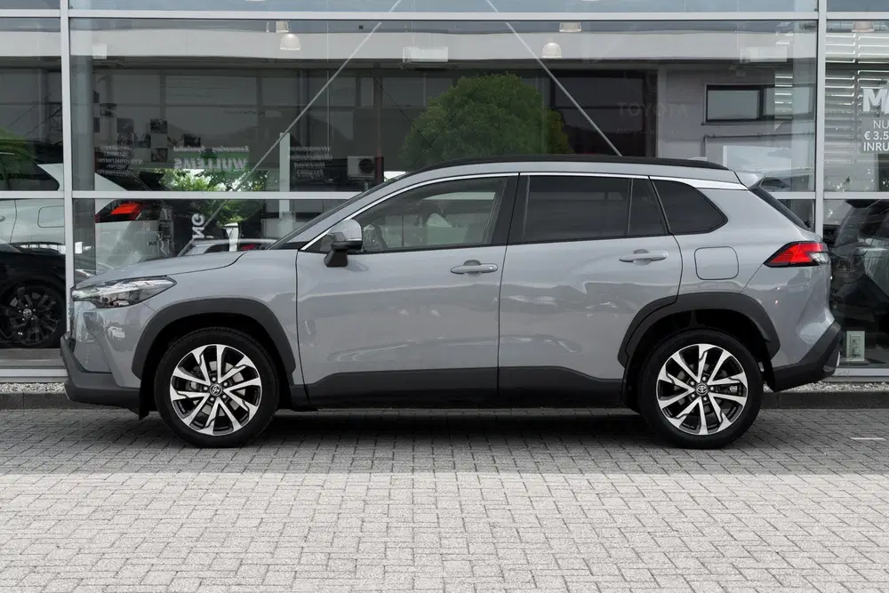 Toyota Corolla Cross Hybrid 140 Business Plus uit 2024, foto 9