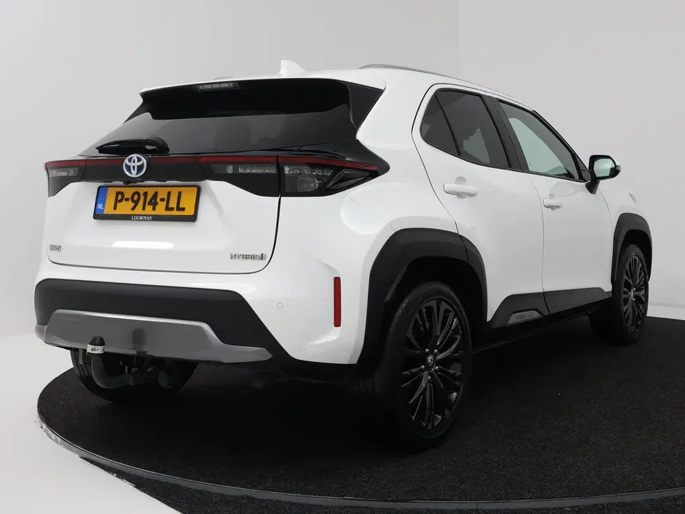 Toyota Yaris Cross 1.5 Hybrid Adventure uit 2022, foto 2