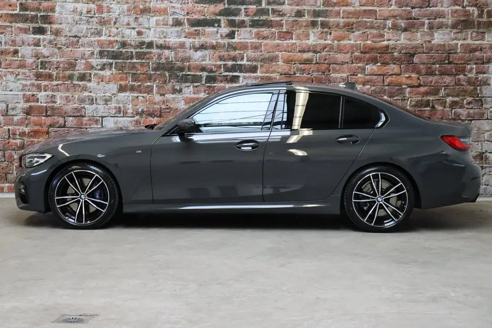 BMW 3-serie 330i Executive M Sport Pakket Automaat uit 2020, foto 3