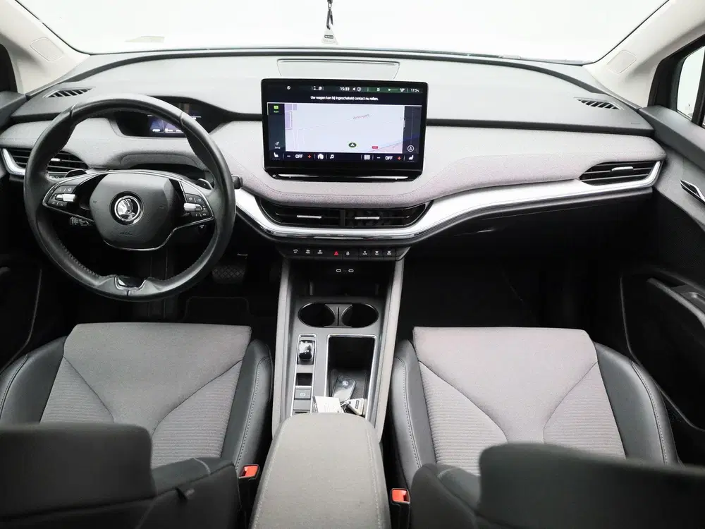 Skoda Enyaq 80 Business Edition uit 2023, foto 8