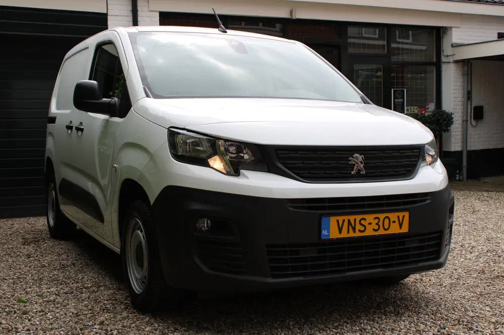 Peugeot Partner 1.5 BlueHDI Premium uit 2022, foto 3