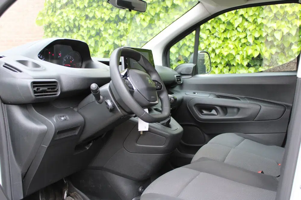 Peugeot Partner 1.5 BlueHDI Premium uit 2022, foto 5