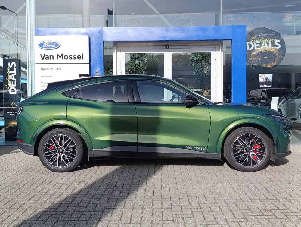 Ford Mustang Mach-E Extended Premium RWD 88 kWh uit 2025, foto 3