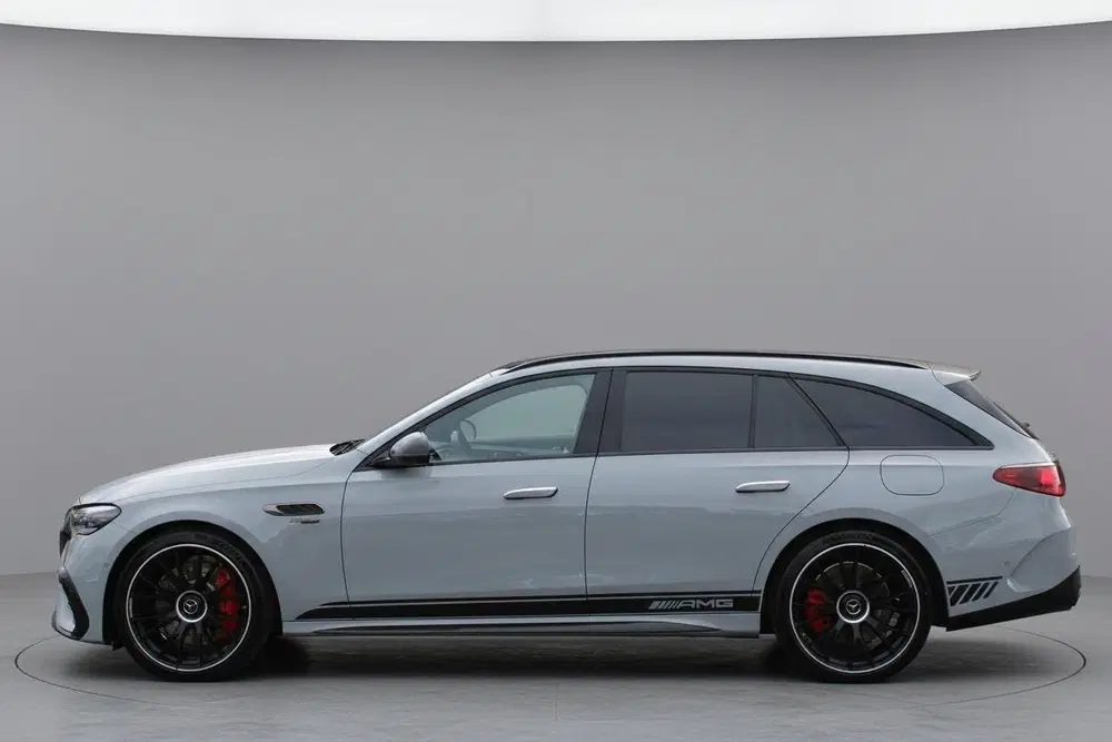 Mercedes-Benz E-Klasse Mercedes E-klasse AMG 53 uit 2025, foto 13