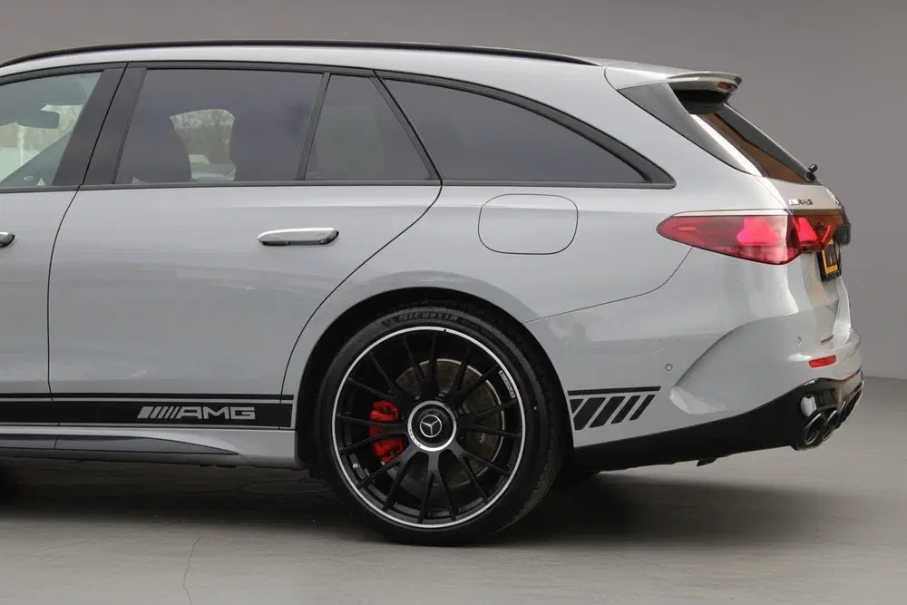 Mercedes-Benz E-Klasse Mercedes E-klasse AMG 53 uit 2025, foto 14