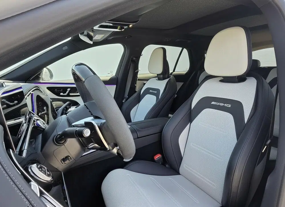 Mercedes-Benz E-Klasse Mercedes E-klasse AMG 53 uit 2025, foto 4