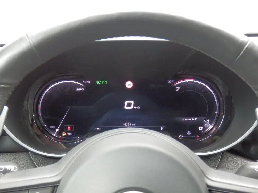Alfa Romeo Giulia Veloce Q4 uit 2023, foto 13