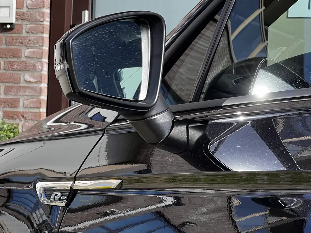 Volkswagen Tiguan 2.0 TDI 4Motion Highline Business R Black uit 2020, foto 10