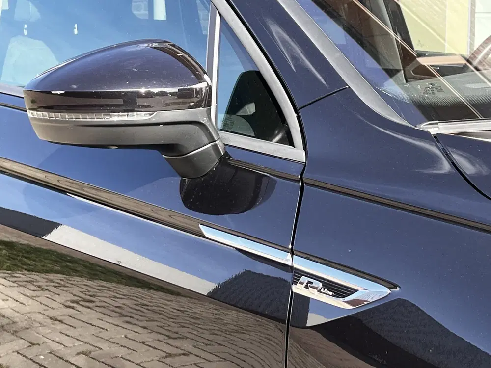Volkswagen Tiguan 2.0 TDI 4Motion Highline Business R Black uit 2020, foto 12