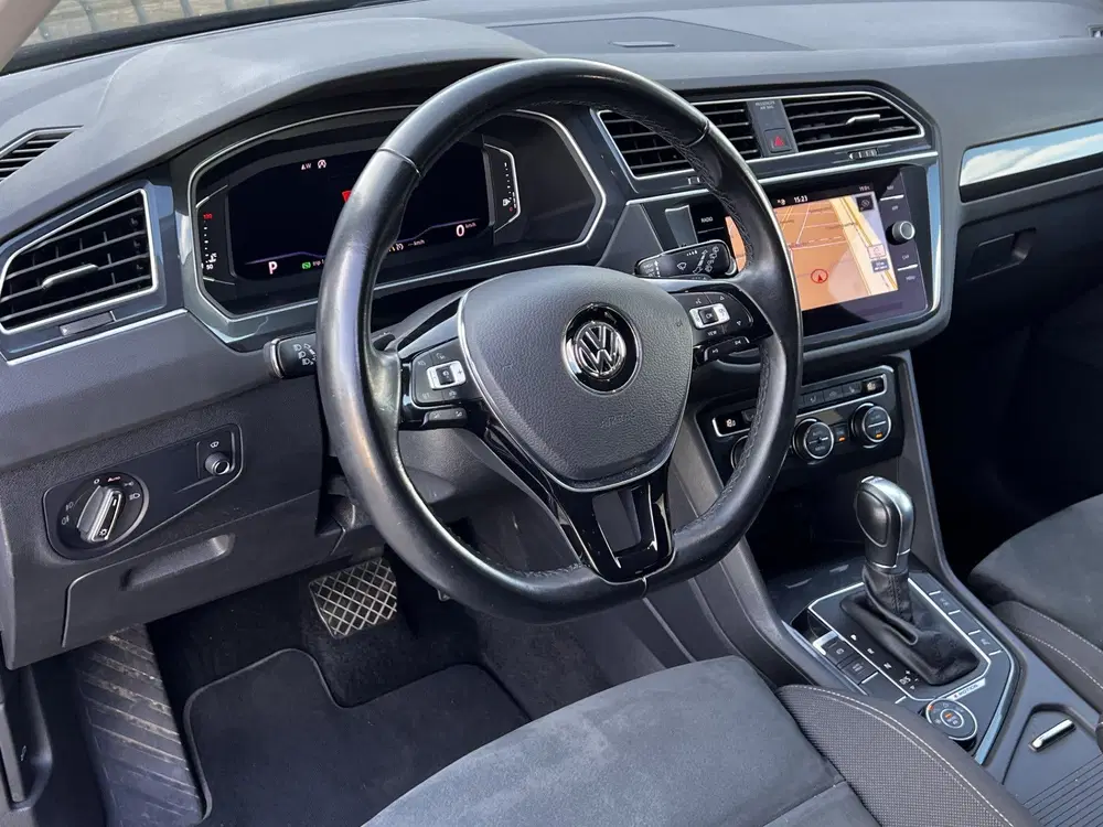 Volkswagen Tiguan 2.0 TDI 4Motion Highline Business R Black uit 2020, foto 15