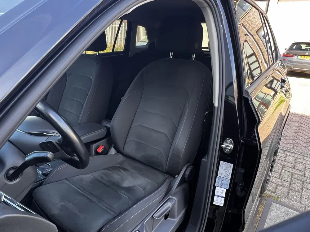 Volkswagen Tiguan 2.0 TDI 4Motion Highline Business R Black uit 2020, foto 4