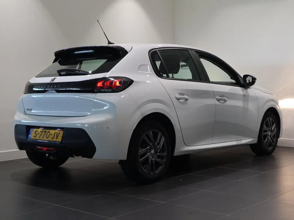 Peugeot 208 Active Pack uit 2023, foto 4