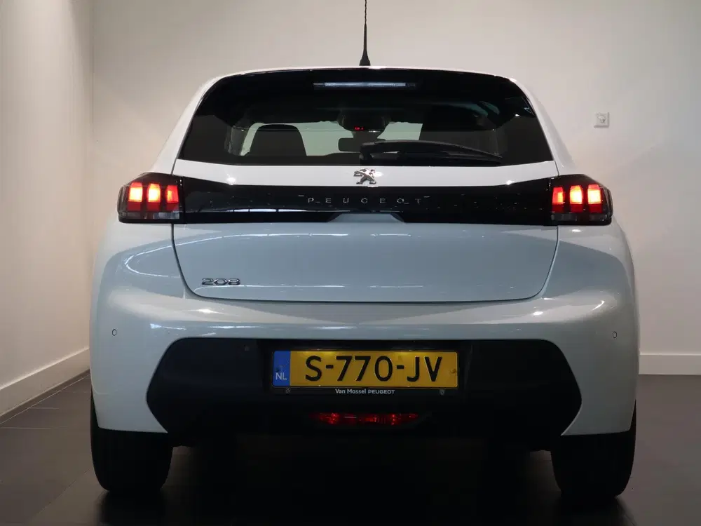 Peugeot 208 Active Pack uit 2023, foto 5