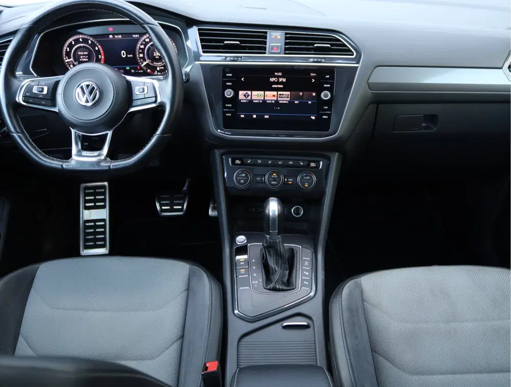 Volkswagen Tiguan Allspace 1.4 TSI R-line 7-zits uit 2019, foto 3