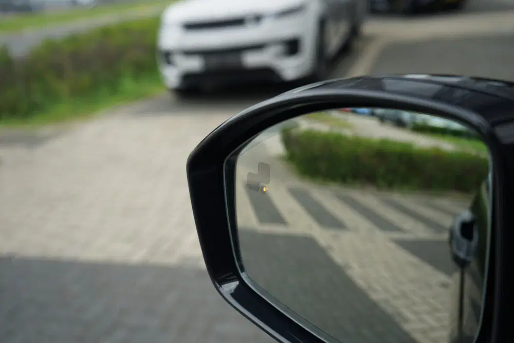 Land Rover Discovery Sport P270e PHEV Dynamic S uit 2026, foto 12