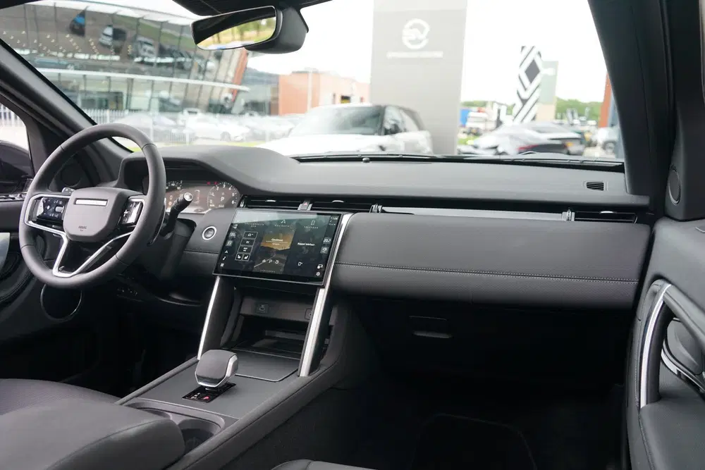 Land Rover Discovery Sport P270e PHEV Dynamic S uit 2026, foto 3