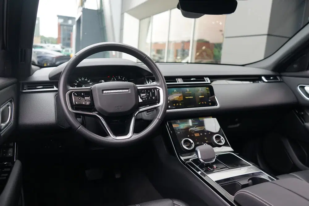 Land Rover Range Rover Velar 2.0 P400e S uit 2023, foto 15