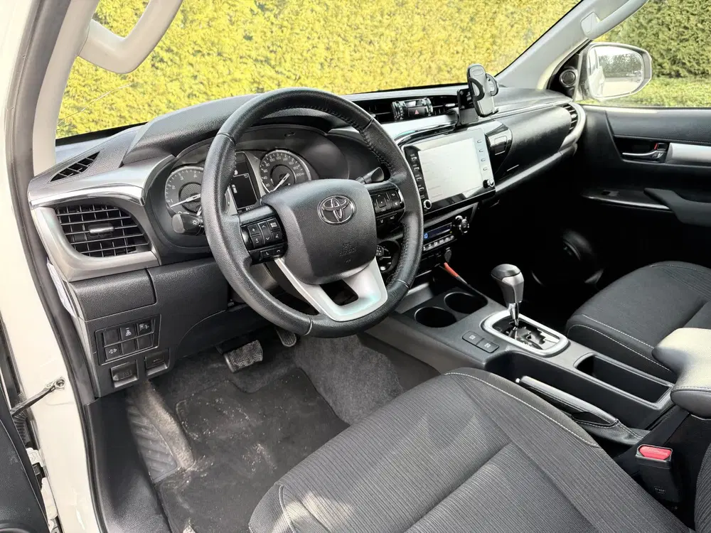 Toyota Hilux 2.4 D-4D AUTOMAAT uit 2021, foto 8