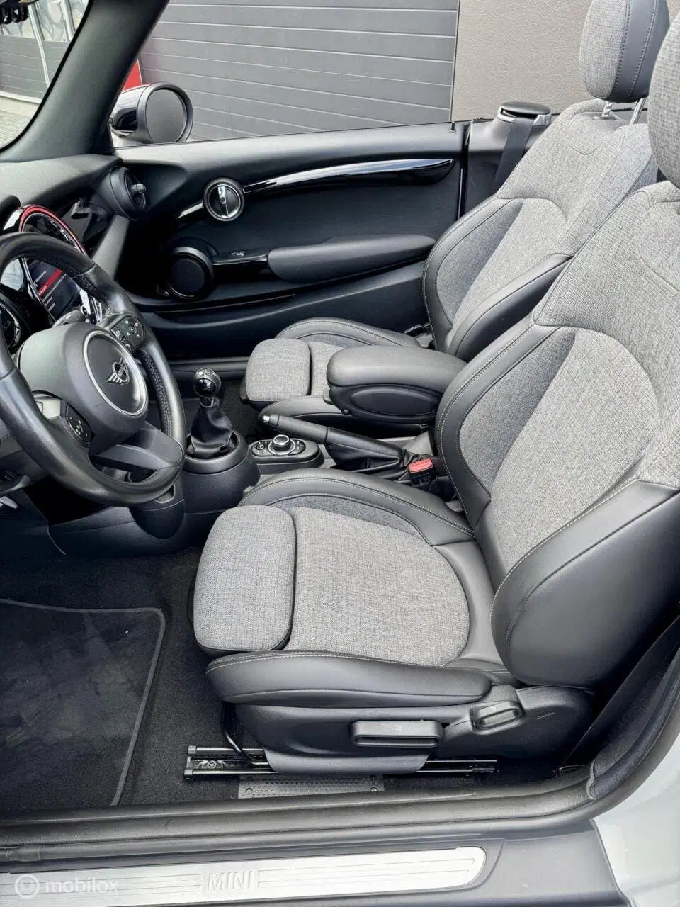 Mini Cabrio Cooper Cabrio 1.5 Business Edition uit 2021, foto 13