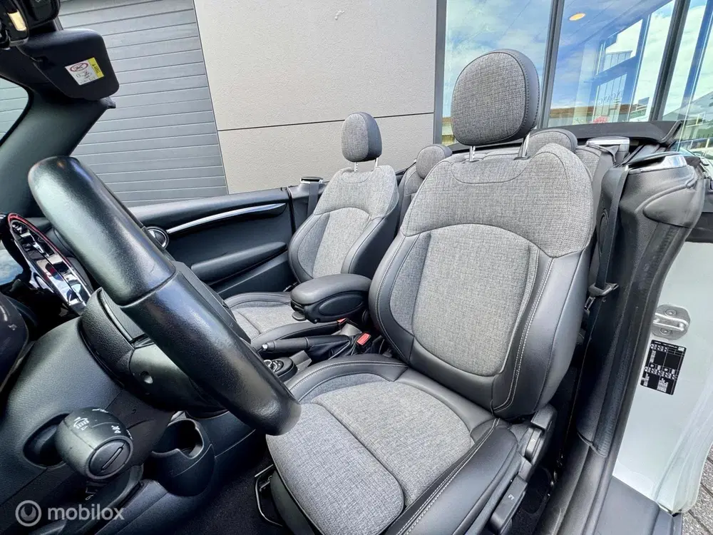 Mini Cabrio Cooper Cabrio 1.5 Business Edition uit 2021, foto 15