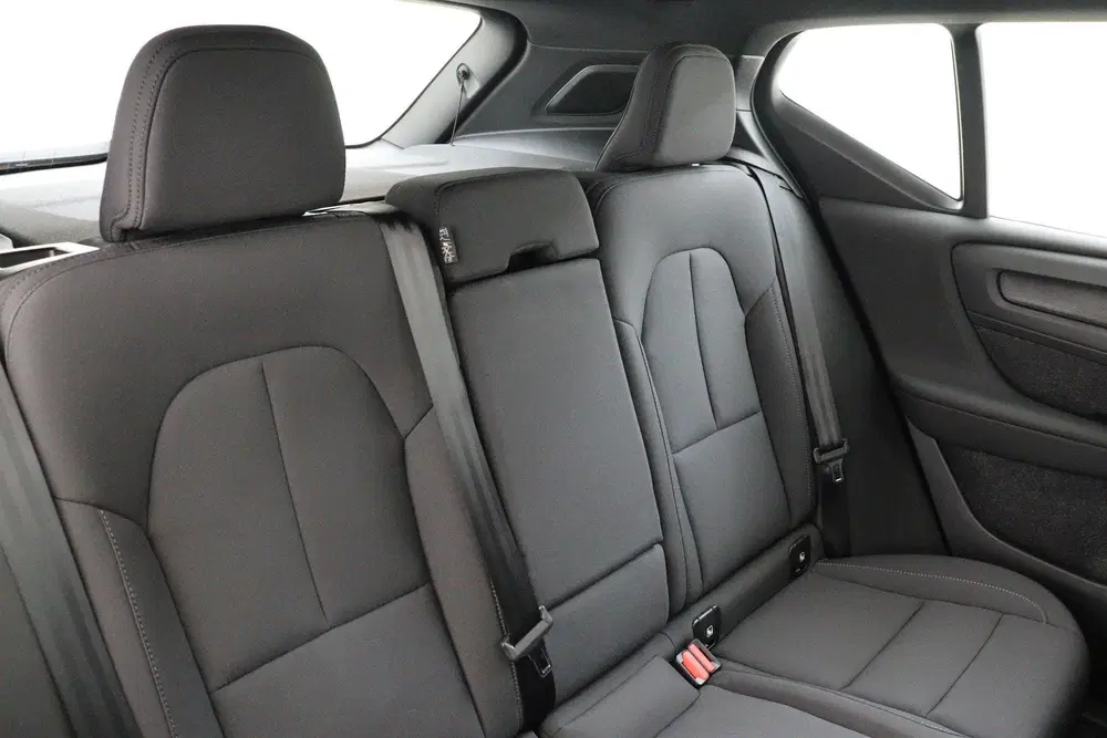 Volvo EX40 SINGLE MOTOR PLUS EUROPA 70 kWh -HARMAN uit 2026, foto 12