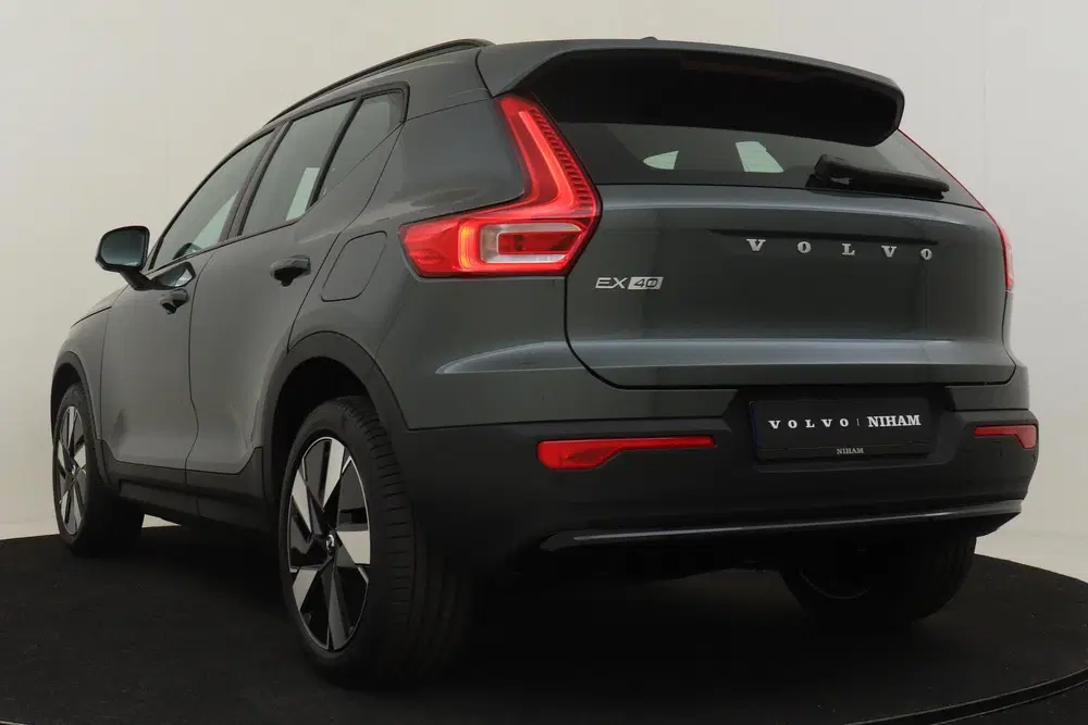Volvo EX40 SINGLE MOTOR PLUS EUROPA 70 kWh -HARMAN uit 2026, foto 5