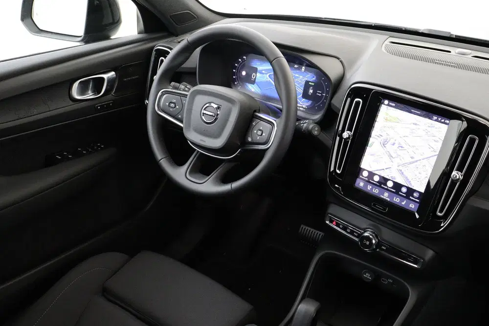 Volvo EX40 SINGLE MOTOR PLUS EUROPA 70 kWh -HARMAN uit 2026, foto 6