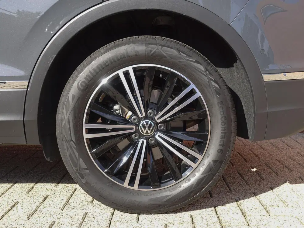 Volkswagen Tiguan 1.5 TSI 150pk DSG Elegance Navigatie Apple uit 2024, foto 11