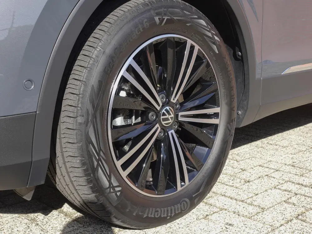 Volkswagen Tiguan 1.5 TSI 150pk DSG Elegance Navigatie Apple uit 2024, foto 12