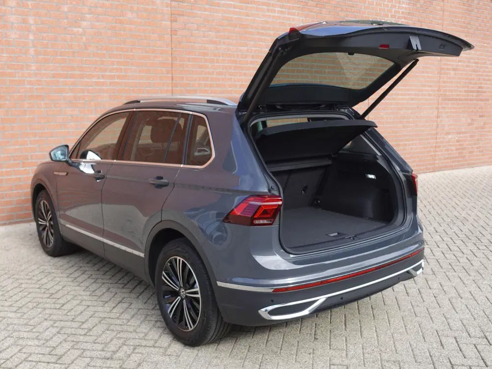 Volkswagen Tiguan 1.5 TSI 150pk DSG Elegance Navigatie Apple uit 2024, foto 8