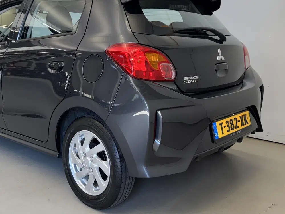 Mitsubishi Space Star 1.2 Connect+ uit 2023, foto 5