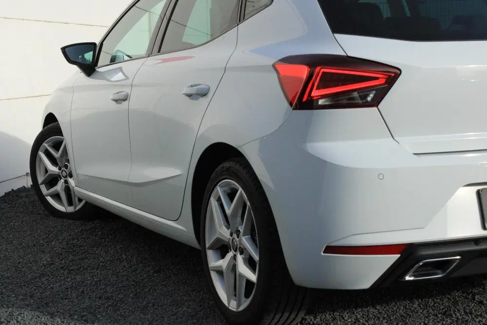 SEAT Ibiza 1.0 TSI FR AUT CARPLAY CAMERA Maxton Desig uit 2019, foto 10