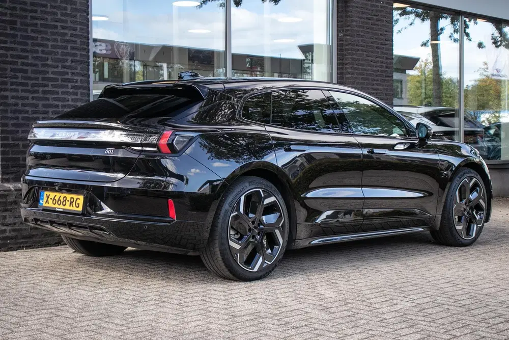 Zeekr 001 AWD Performance 100 kWh uit 2024, foto 2