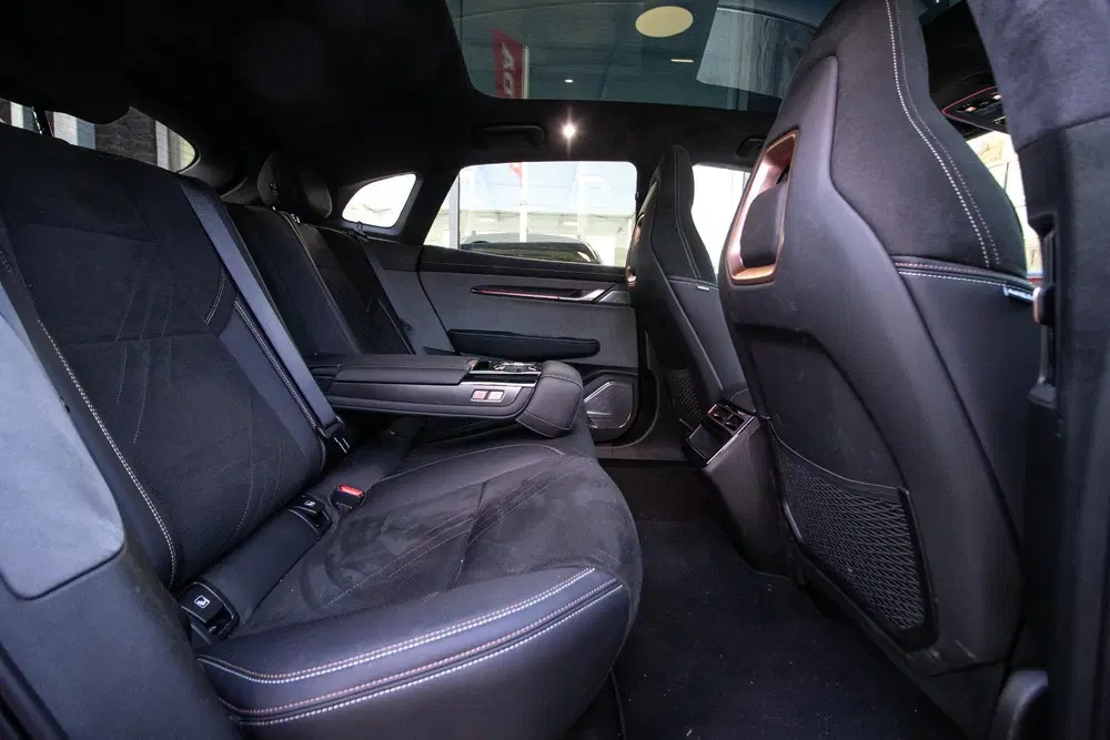 Zeekr 001 AWD Performance 100 kWh uit 2024, foto 8
