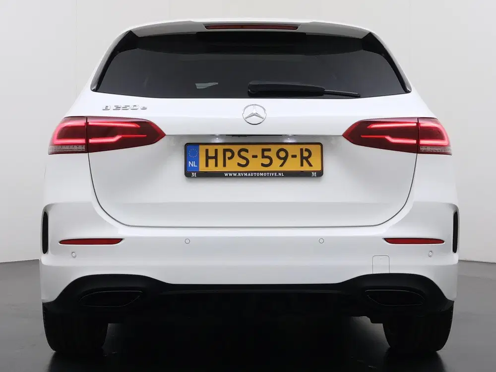 Mercedes-Benz B-Klasse 250 e Business Solution AMG Limited uit 2020, foto 7