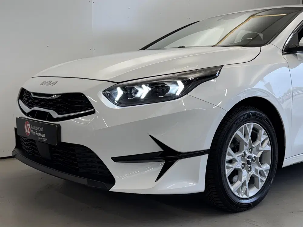 Kia Ceed 1.0 T-GDi DynamicLine uit 2024, foto 4