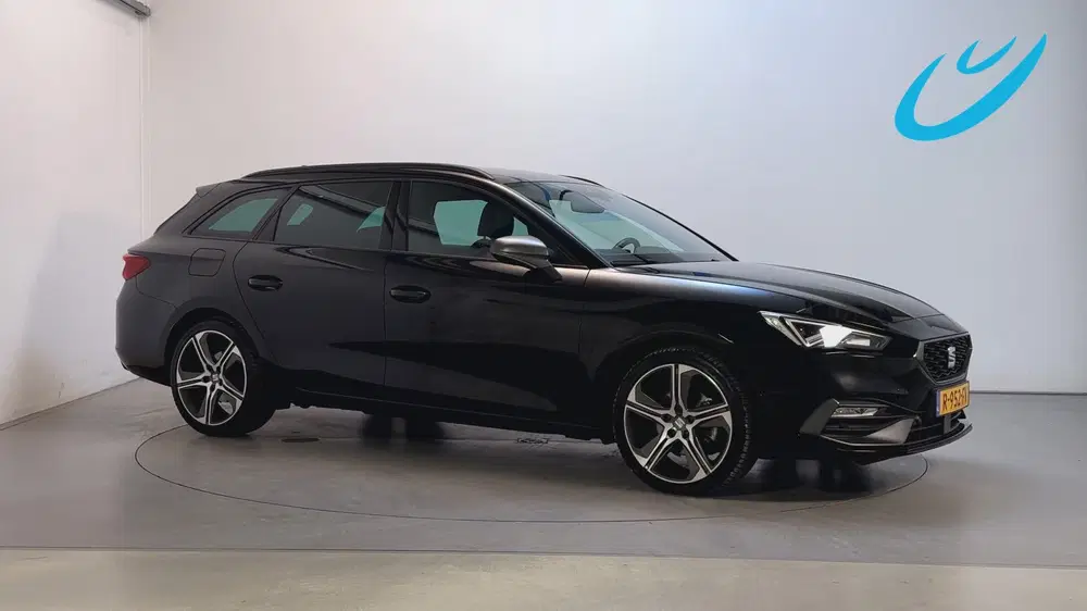 SEAT Leon 1.5 TSI 150pk FR Business Intense LED uit 2022