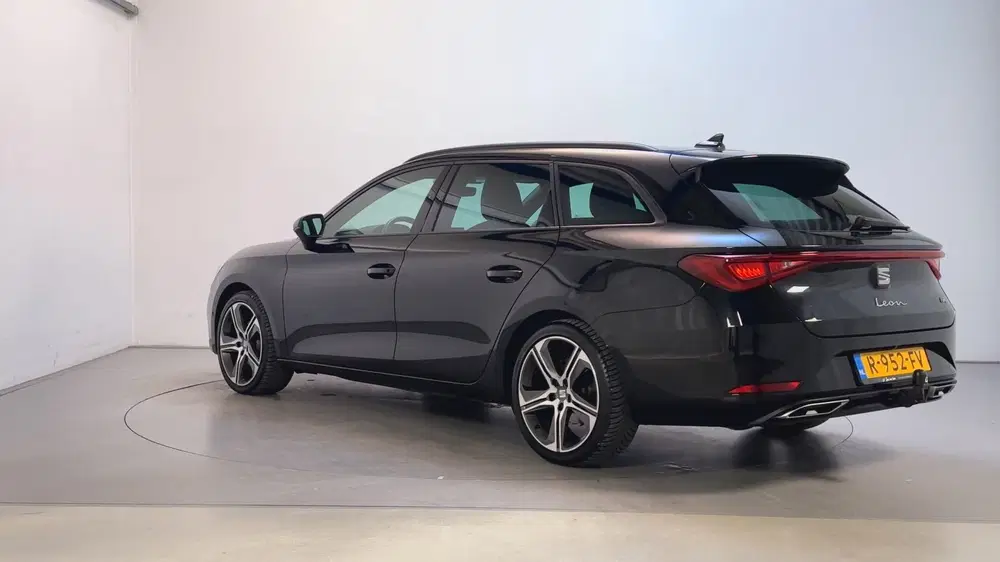 SEAT Leon 1.5 TSI 150pk FR Business Intense LED uit 2022, foto 6