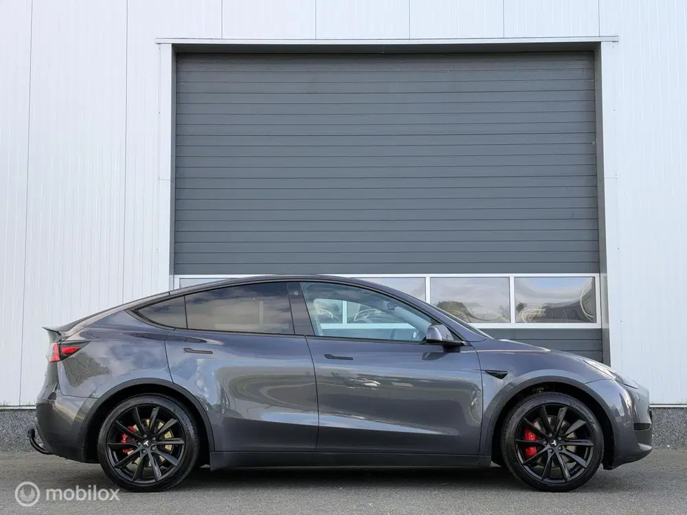 Tesla Model Y SR 2023 Trekhaak uit 2023, foto 3