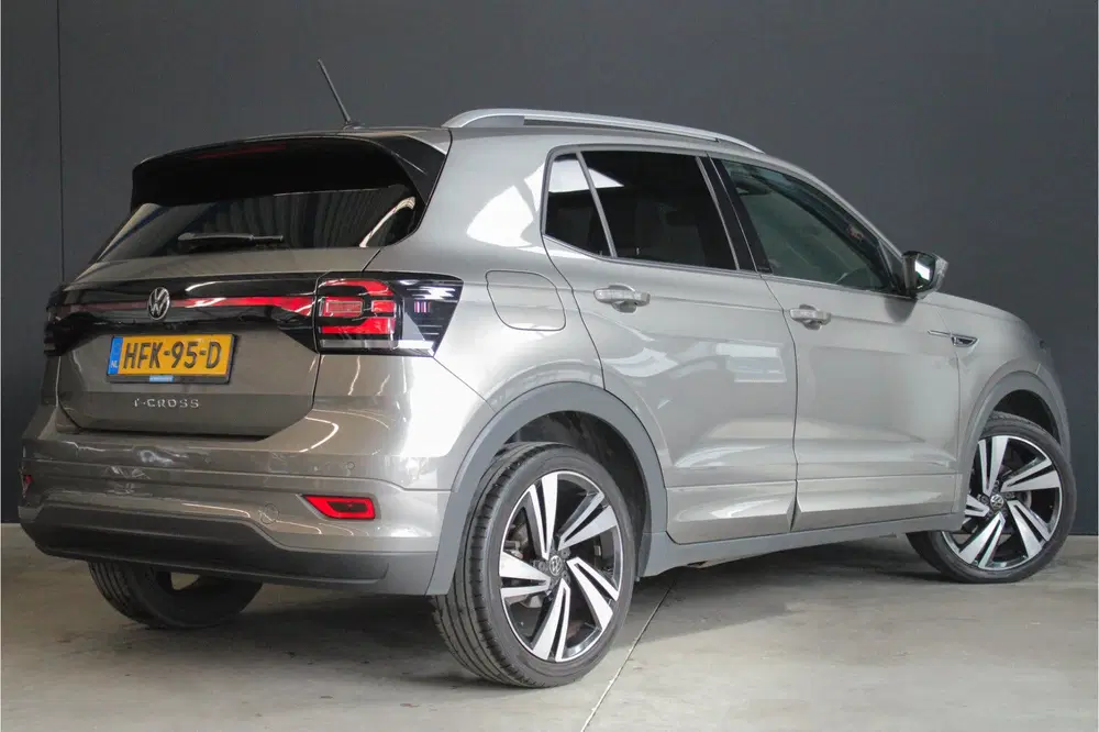 Volkswagen T-Cross 1.0 TSI Style Business R uit 2020, foto 3