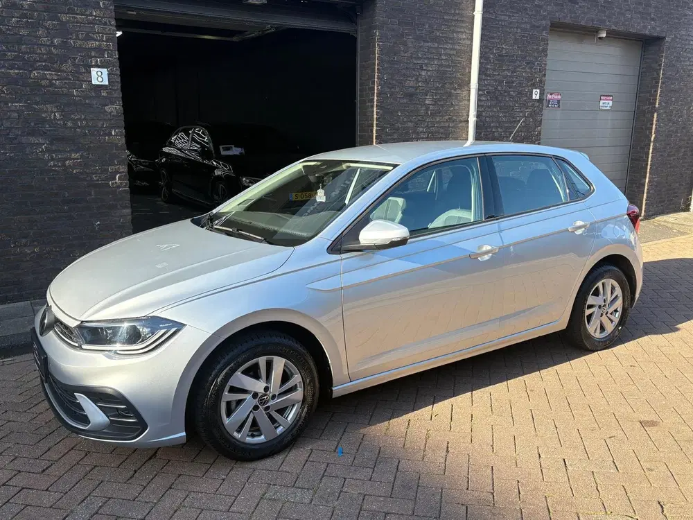 Volkswagen Polo 1.0 TSI Business uit 2023, foto 2