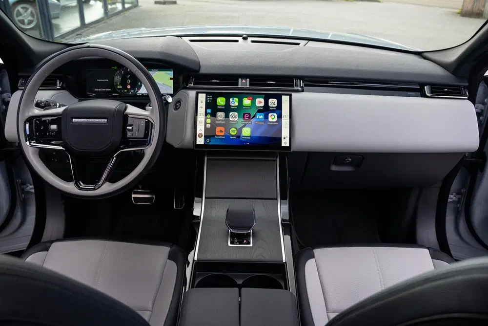Land Rover Range Rover Velar P400e Hybride AWD R-Dynamic HSE uit 2023, foto 14