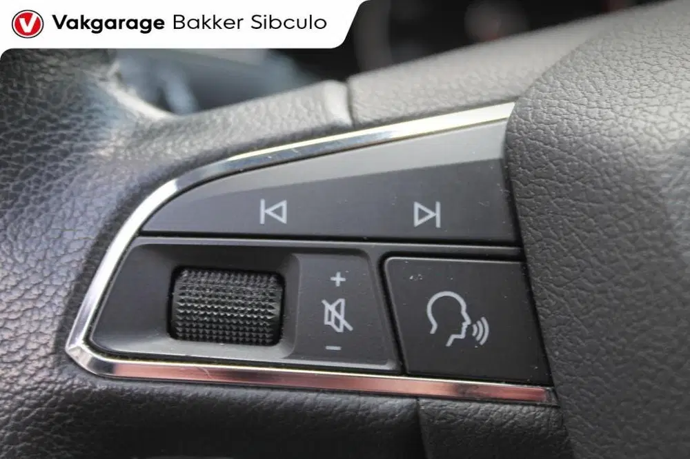 SEAT Arona 1.0 TSI STYLE BUSINESS INTENSE ADAPTIVE CR uit 2019, foto 8