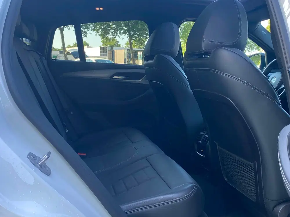 BMW X4 M40i High Executive uit 2019, foto 10