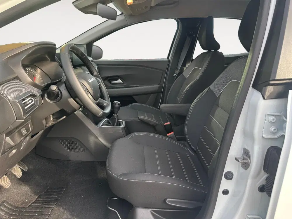 Dacia Sandero 90PK TCe Journey uit 2025, foto 12
