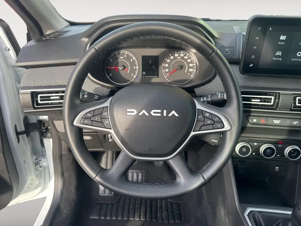 Dacia Sandero 90PK TCe Journey uit 2025, foto 14