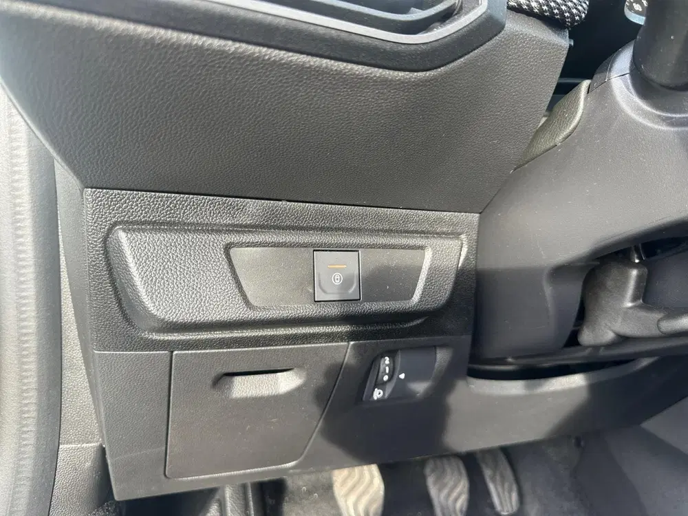 Dacia Sandero 90PK TCe Journey uit 2025, foto 15