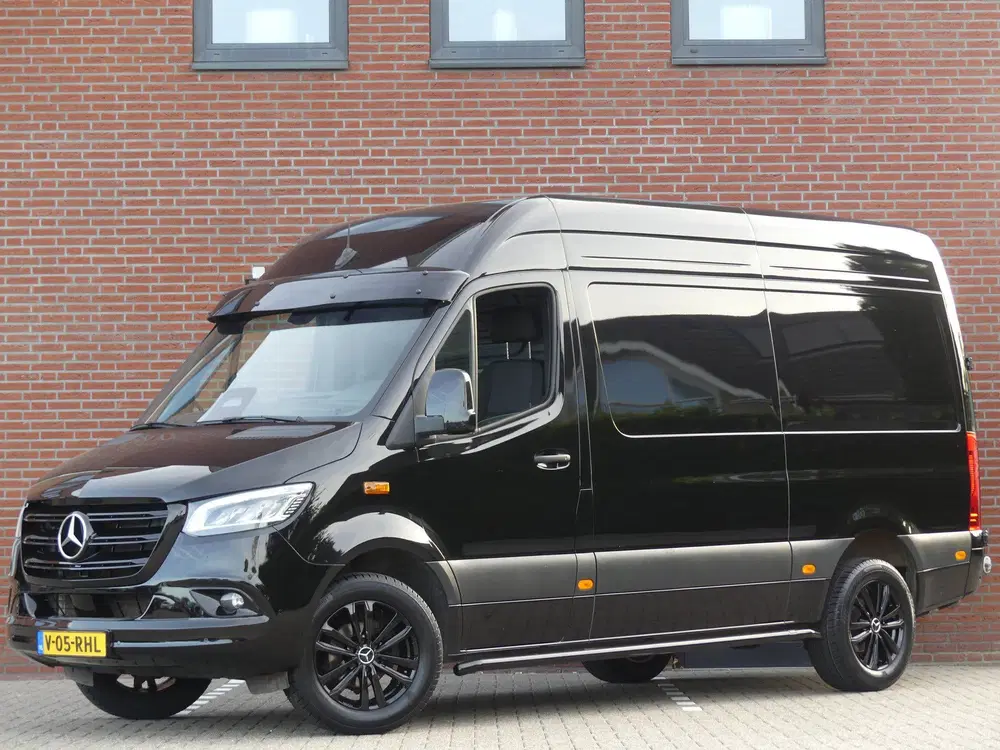 Mercedes-Benz Sprinter 317 CDI L2H2 LED uit 2024
