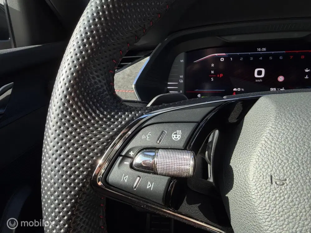 Skoda Octavia Octavia 1.4 TSI RS PHEV uit 2021, foto 13